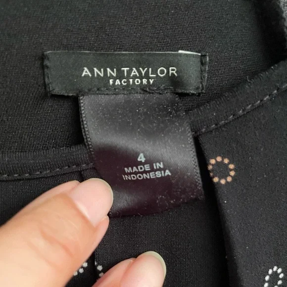 Ann Taylor black with  white and tan circle print dress sz 4 - Picture 6 of 9